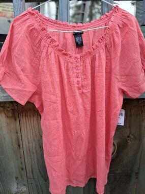 Bay Studio Women's Peasant Boho Top Size XL Coral Embroidered short sleeve NWT